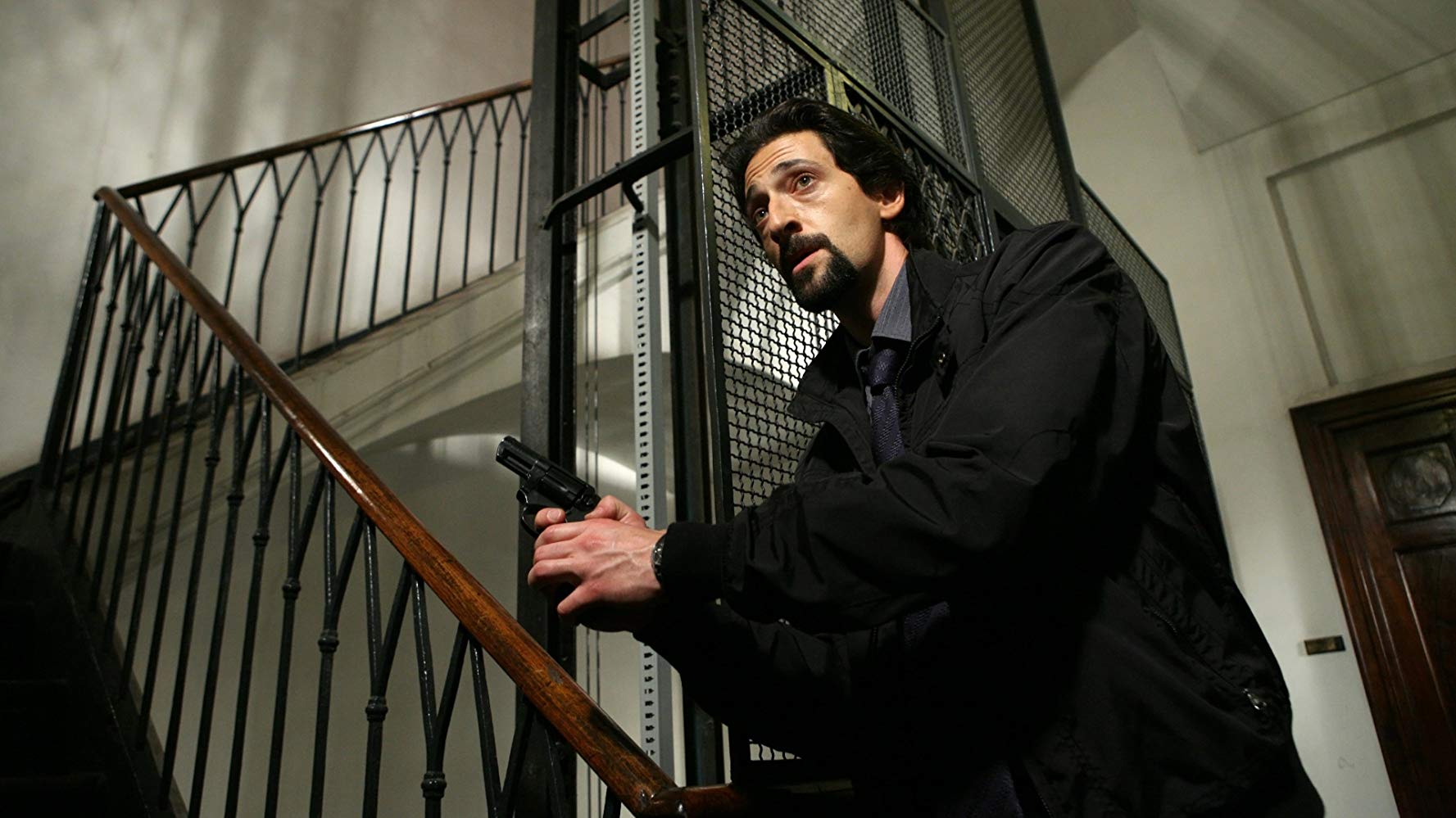 Adrien Brody as detective Enzo Avolfi in Giallo (2009)