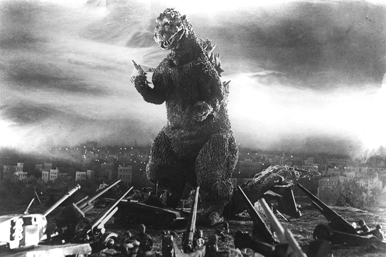 The military attempt to stop Godzilla in Godzilla, King of the Monsters (1954)