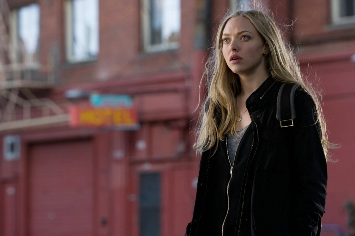 Amanda Seyfried as Jill Conway in Gone (2012)