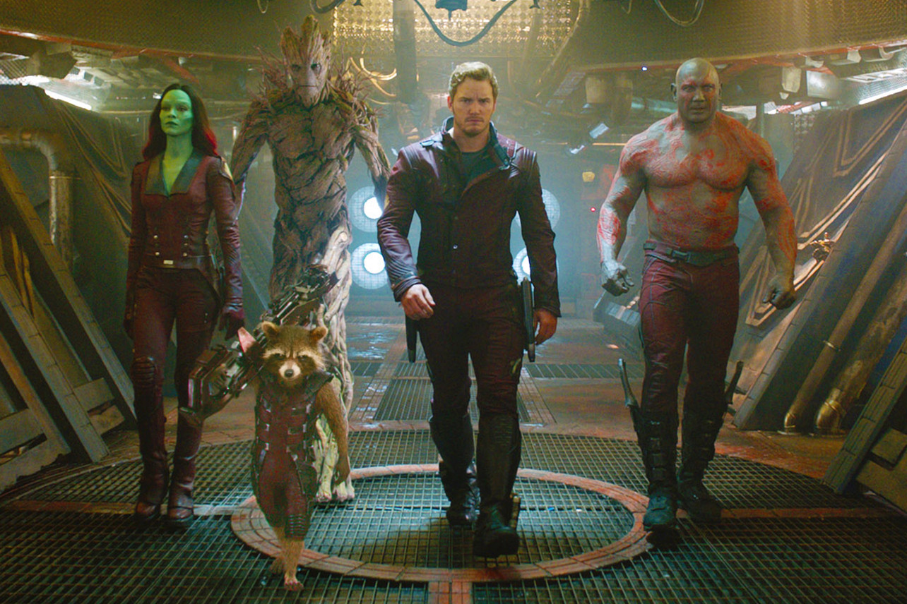 Gamora (Zoe Saldana), Groot, Rocket Racoon, Peter Quill (Chris Pratt) and Drax (Dave Bautista) in Gardians of the Galaxy (2014)