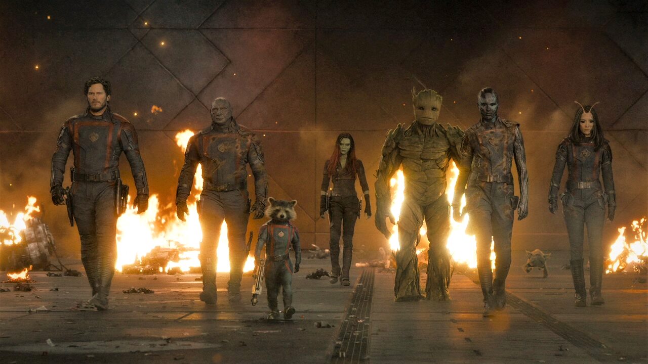 Peter Quill (Chris Pratt), Drax (Dave Bautista), Rocket Racoon, Gamora (Zoe Saldana), Groot, Nebula (Karen Gillan) and Mantis (Pom Klementieff) in Guardians of the Galaxy: Vol. 3 (2023)
