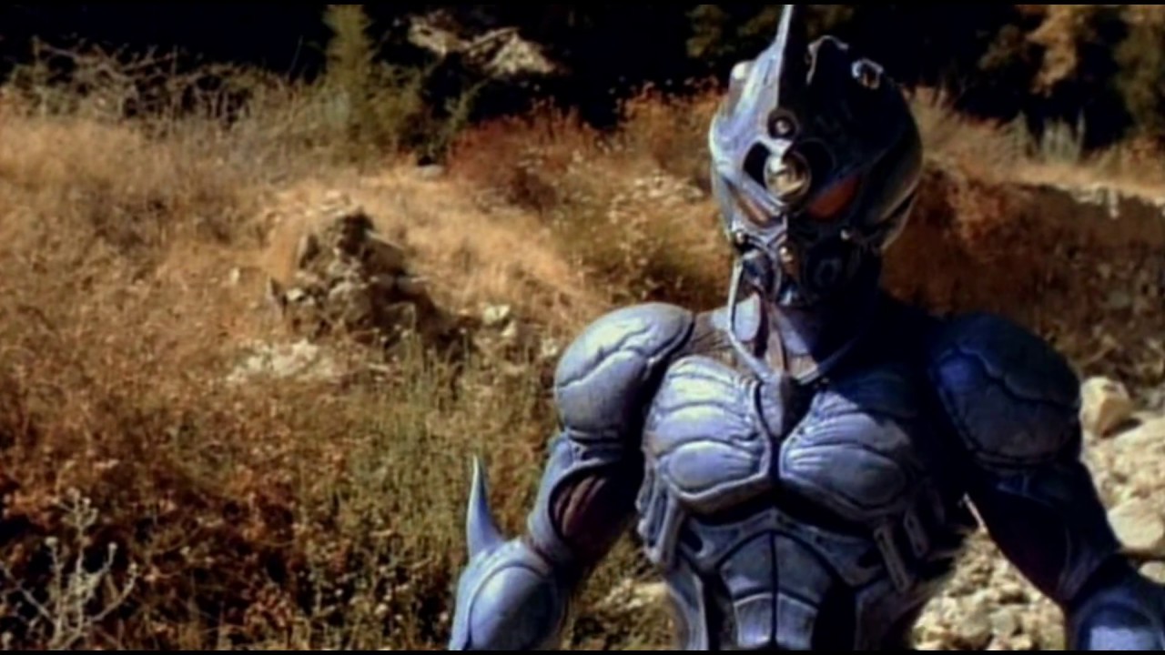 Sean Baker (David Hayter) in power suit as Guyver: Dark Hero (1994)