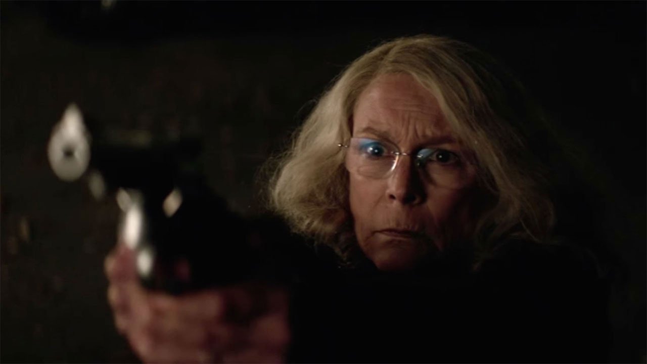 Laurie Strode (a 60 year-old Jamie Lee Curtis) in Halloween (2018)