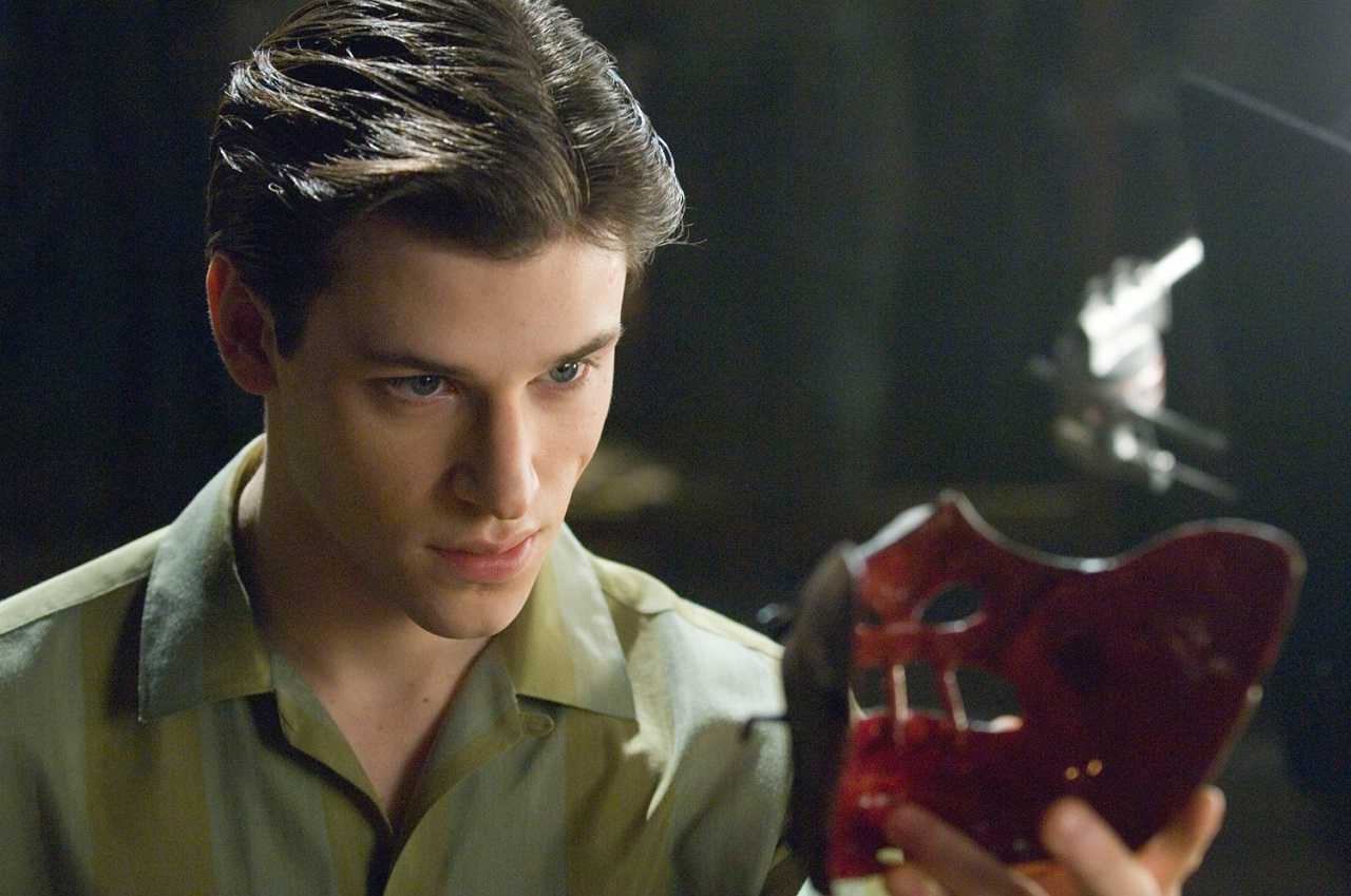 The young Hannibal Lecter (Gaspard Ulliel) contemplates the mask in Hannibal Rising (2007)