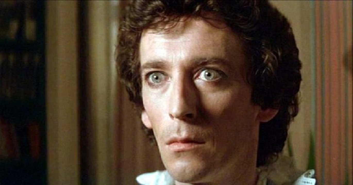 Robert Powell as the enigmatic magician Gregory Wolfe in Harlequin (1980)