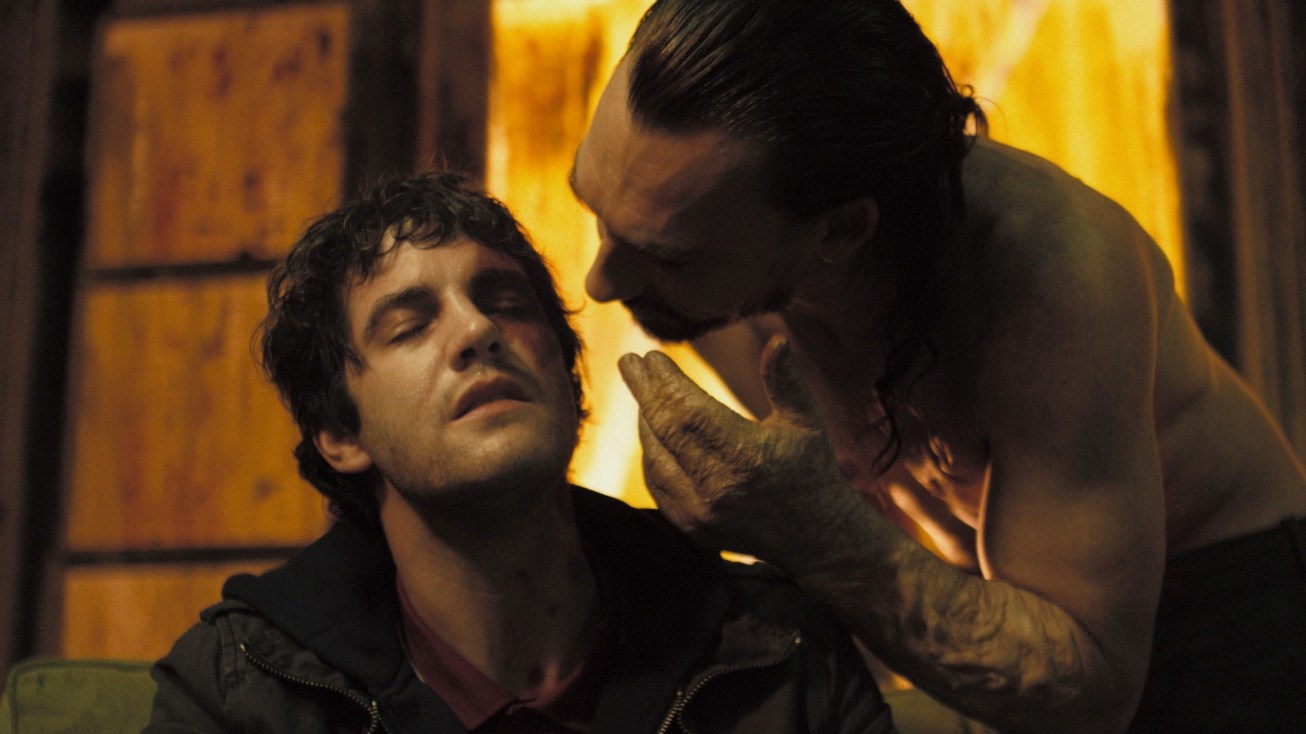 Jamie Morgan (Jim Sturgess) and Papa B (Joseph Mawle) in Heartless (2009)