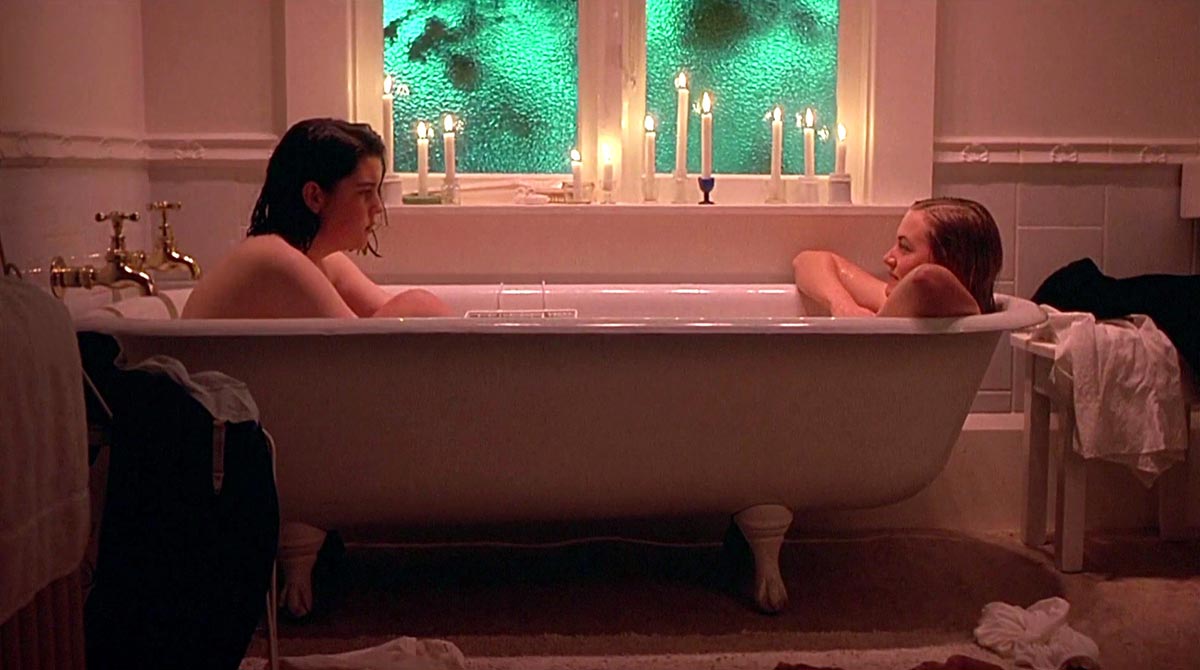 Melanie Lynskey and Kate Winslet take a bath in Heavenly Creatures (1994). 