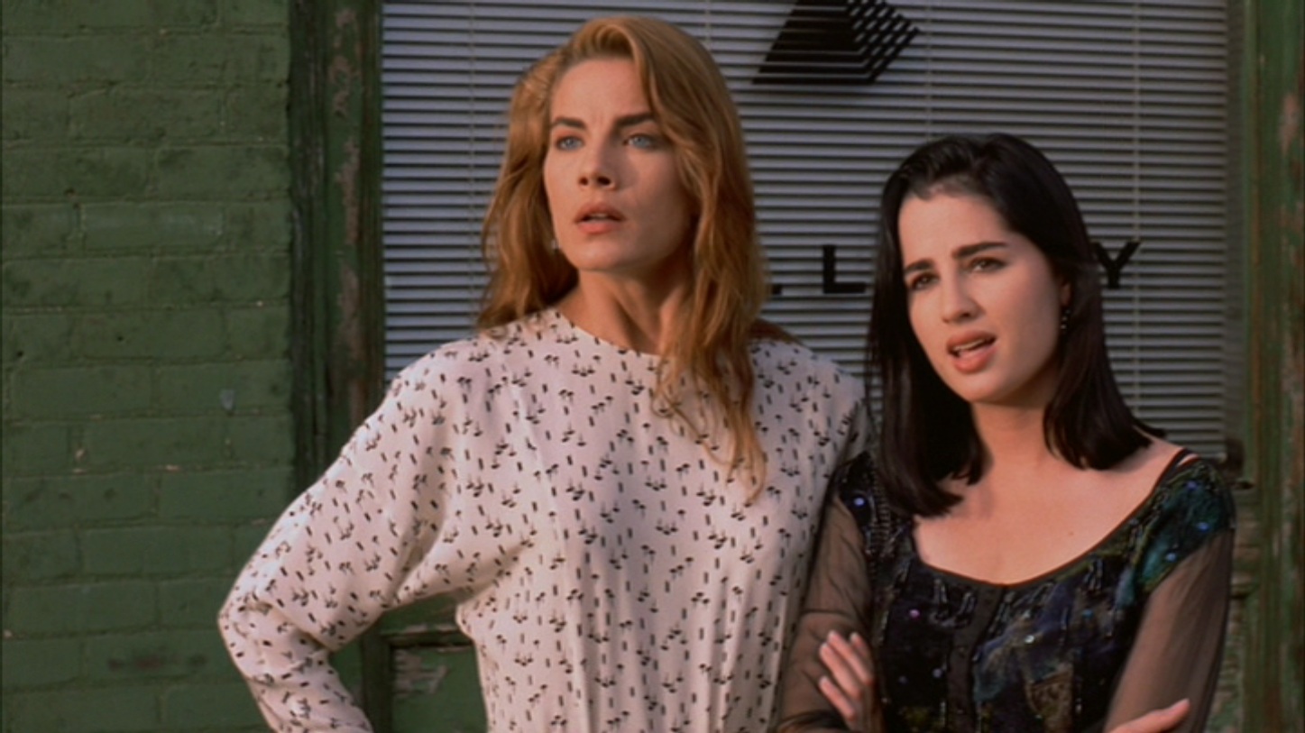 Pursued by Cenobites - (l to r) Terry Farrell, Paula Marshall in Hellraiser III: Hell on Earth (1992)
