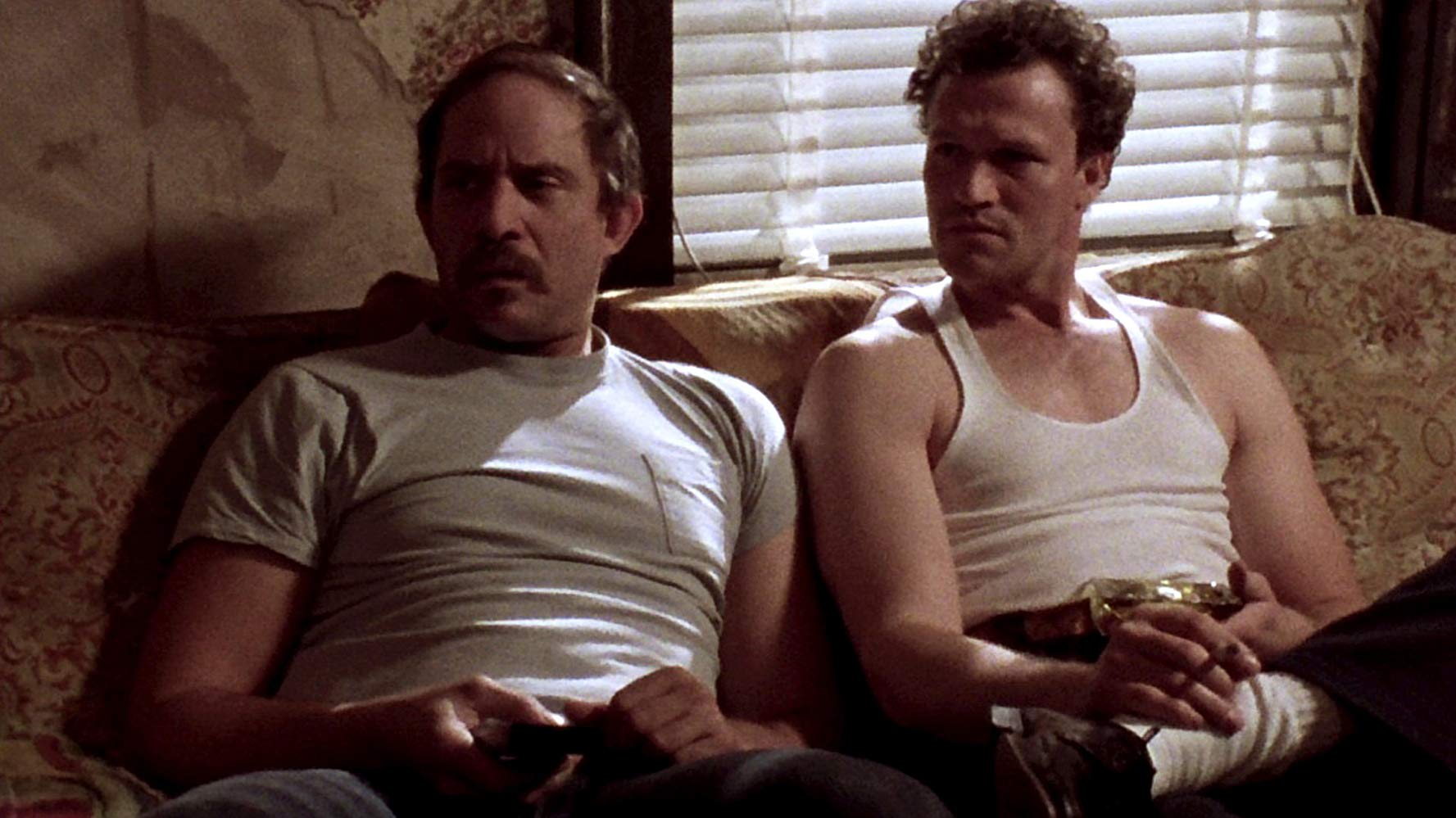 (l to r) Otis (Tom Towles) and Henry (Michael Rooker) in Henry: Portrait of a Serial Killer (1986)