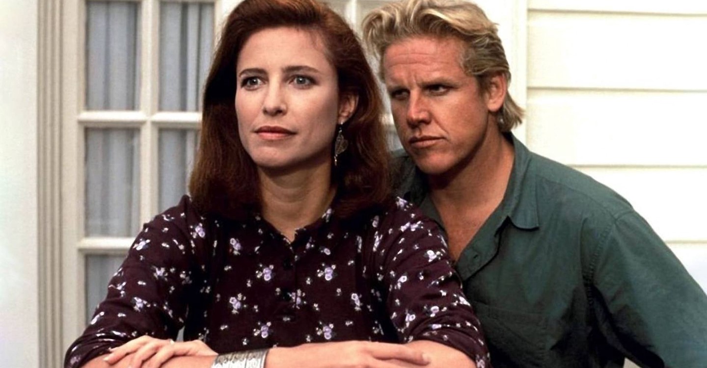 Gary Busey stalks Mimi Rogers in Hider in the House (1989)