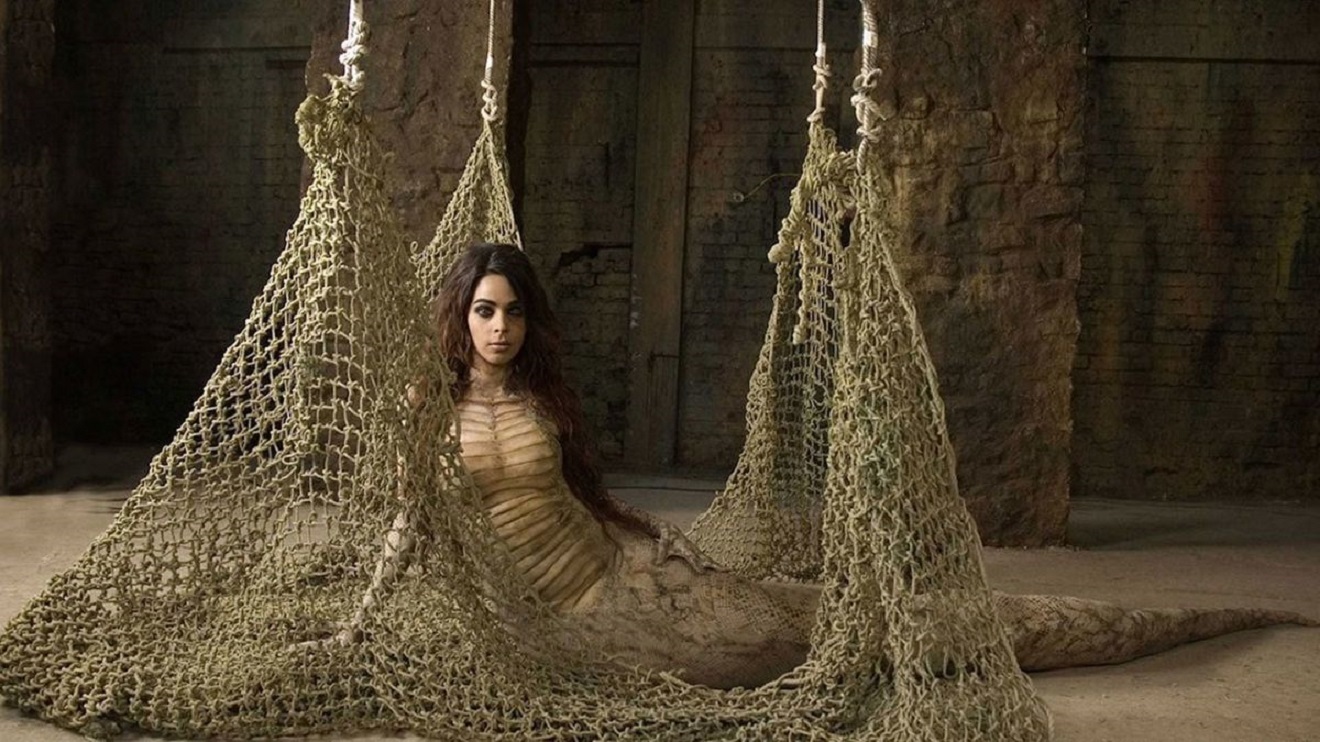 Mallika Sherawat as the snake goddess Nagin taken on human form in Hisss (2010)