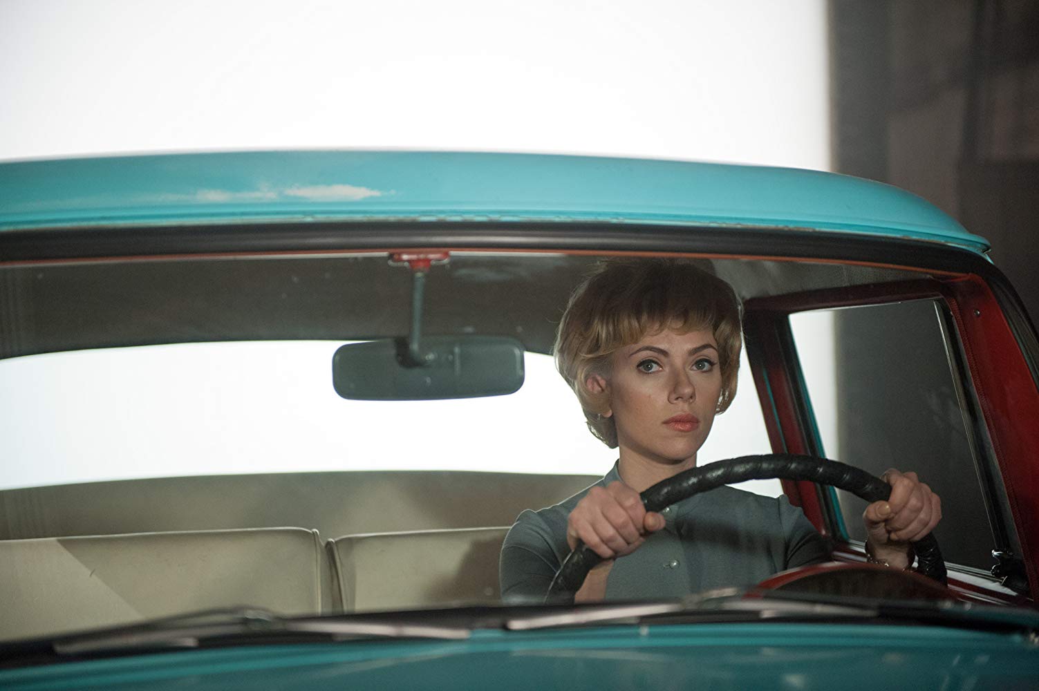 Scarlett Johansson as Janet Leigh during the shooting of Psycho in Hitchcock (2012)