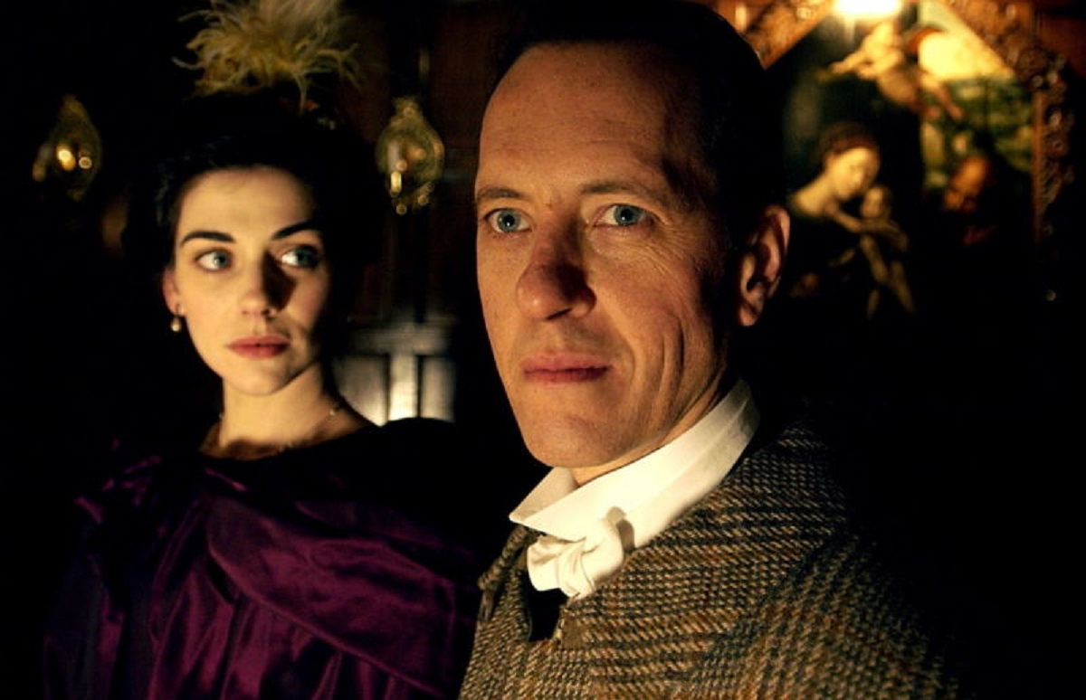 Richard E. Grant as Jack Stapleton along with sister Beryl (Neve McIntosh) in The Hound of the Baskervilles (2002)