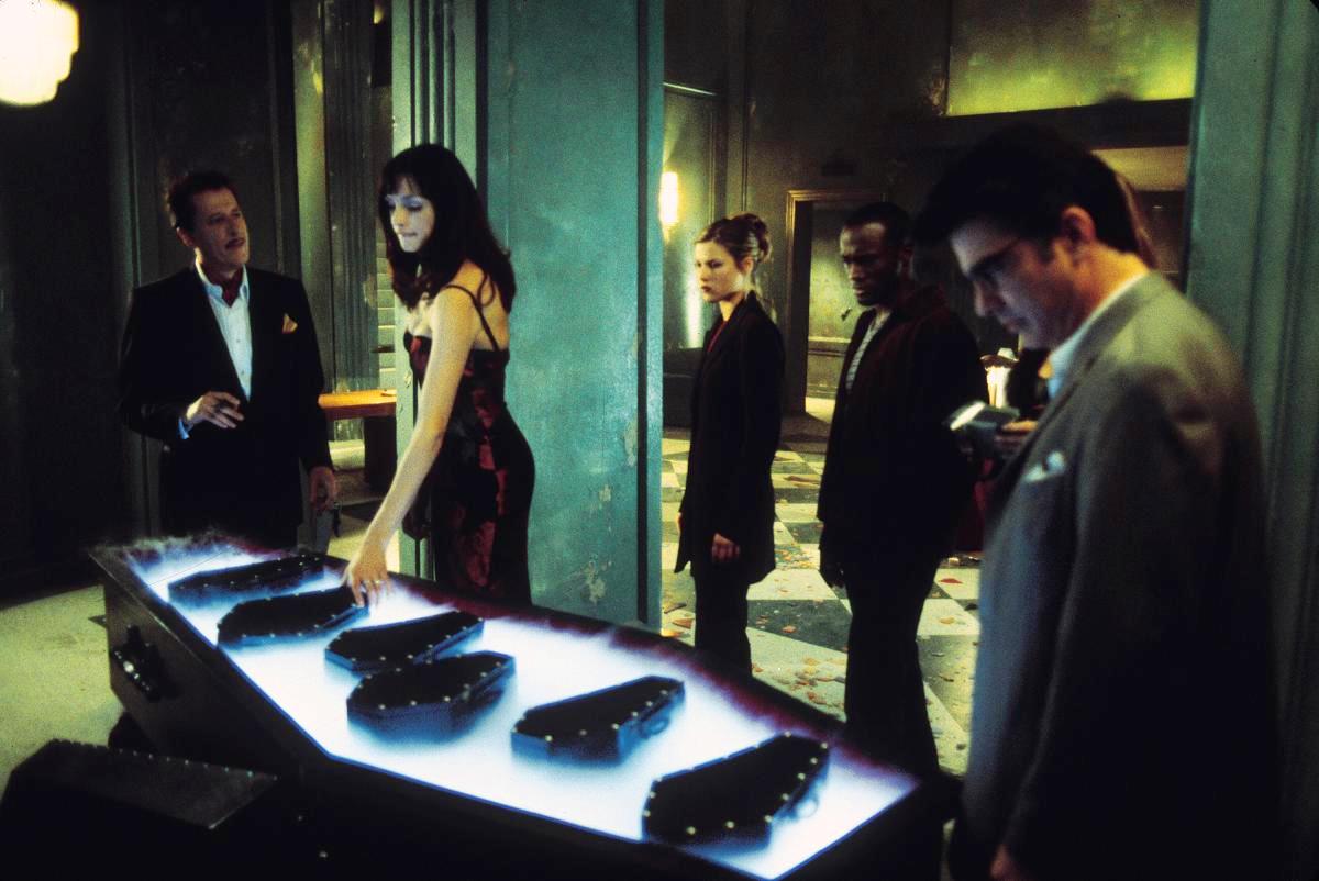 Geoffrey Rush, Famke Janssen, Ali Larter, Taye Diggs, Peter Gallagher in House on Haunted Hill (1999)