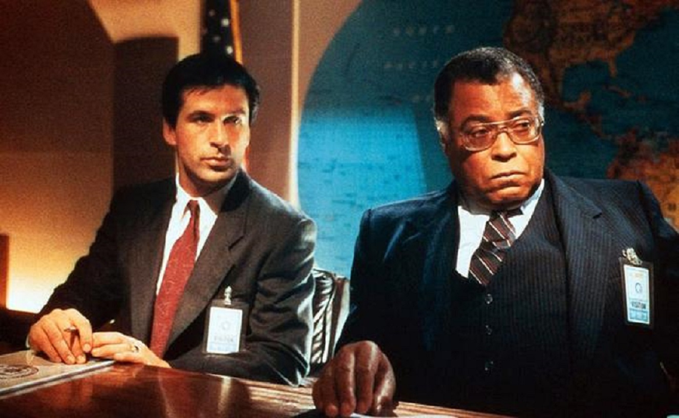 Alec Baldwin as the screen's first Jack Ryan with James Earl Jones as Admiral Greer in The Hunt for Red October (1990)