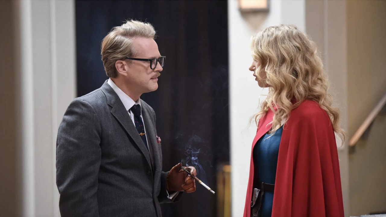 Professor Ruckus Mandulbaum (Cary Elwes) and Vista Mandulbaum (Penelope Mitchell) in The Hyperions (2022)