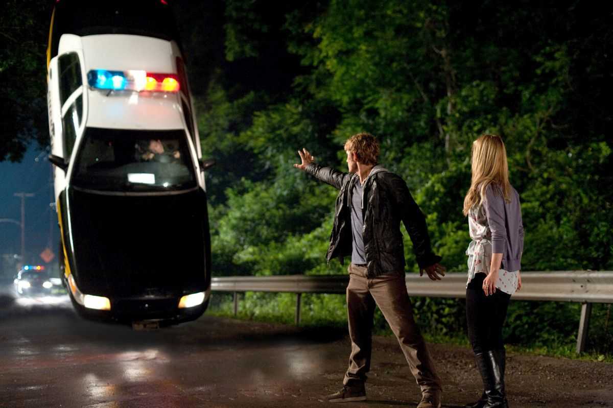 Alex Pettyfer demonstrates his psychic powers with a cop car in I Am Number Four (2011)
