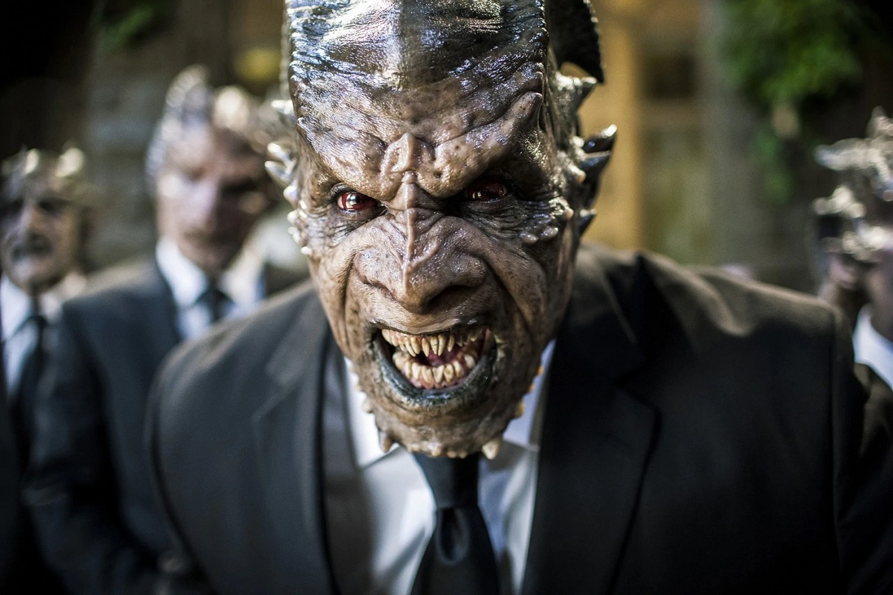 Kevin Grevioux as Dekar in I Frankenstein (2014)