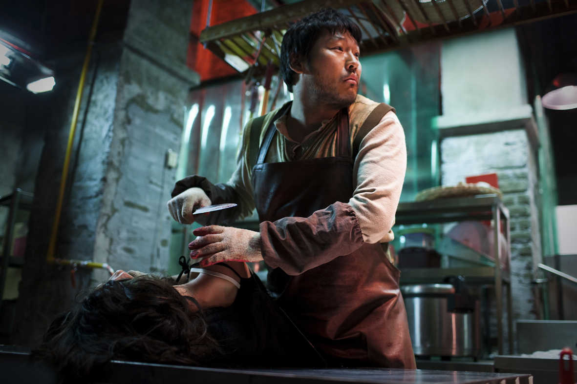 Serial killer Min-sik Choi in I Saw the Devil (2010)