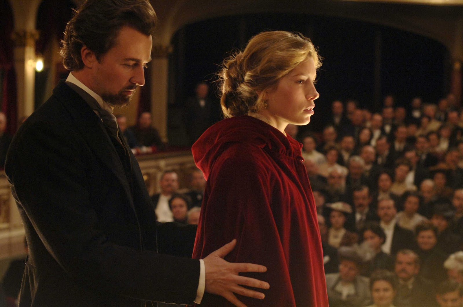 Eisenheim (Edward Norton) onstage with Countess Sophie von Teschen (Jessica Biel) in The Illusionist (2006)