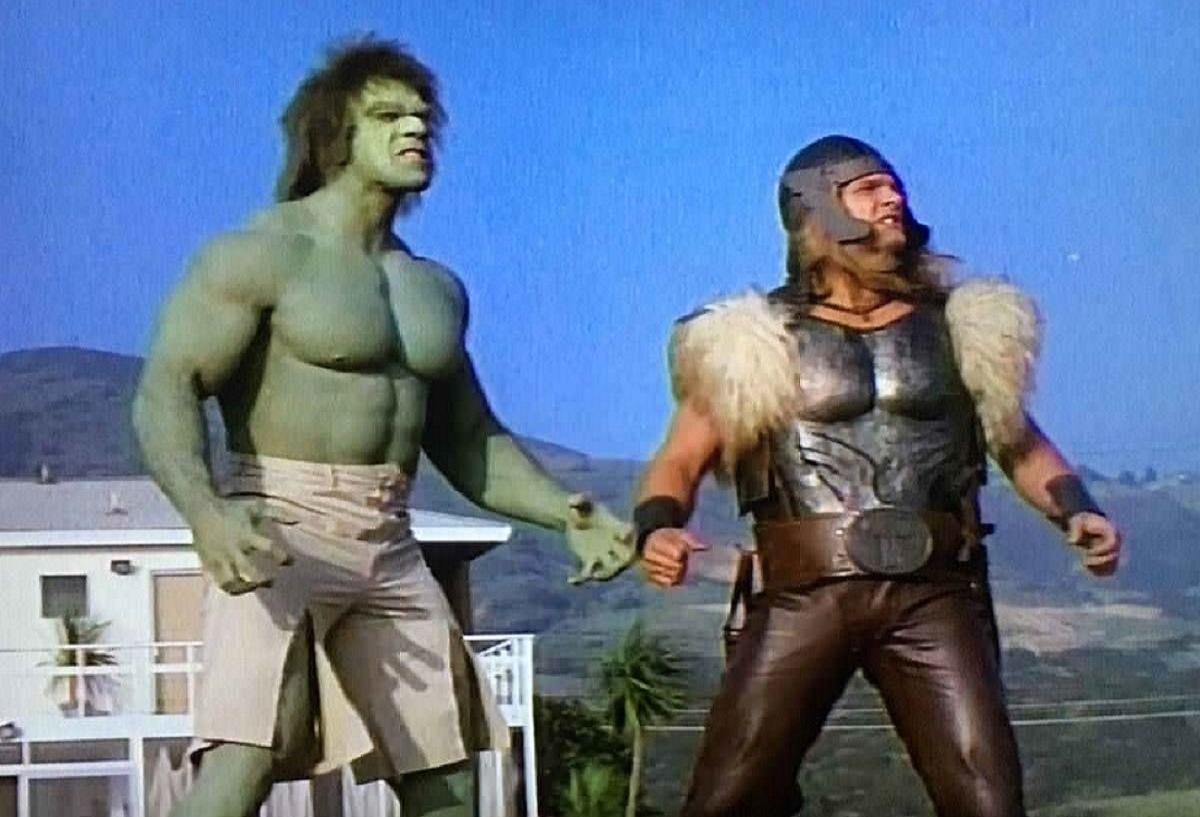 The first Marvel on-screen team-up - (l to r) The Hulk (Lou Ferrigno) meets Thor (Eric Kramer) in The Incredible Hulk Returns (1988)