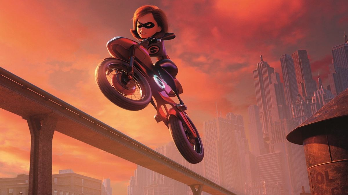 Elastigirl in action in Incredibles 2 (2018)