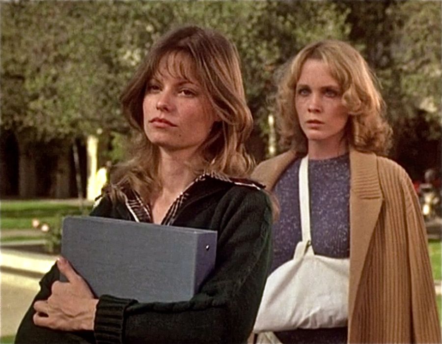 (l to r) Sarah (Kay Lenz) and Tisa Farrow in The Initiation of Sarah (1978)