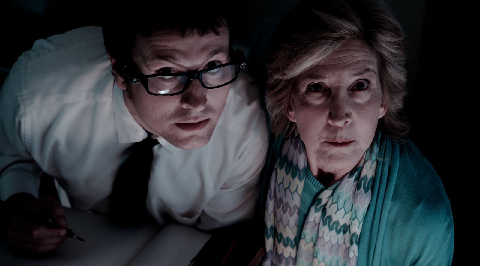 Leigh Whannell and Lin Shaye in Insidious (2010)