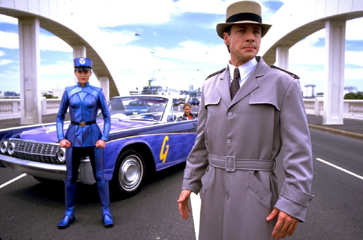 Inspector Gadget (French Stewart) and G2 (Elaine Hendrix) in Inspector Gadget 2 (2003)