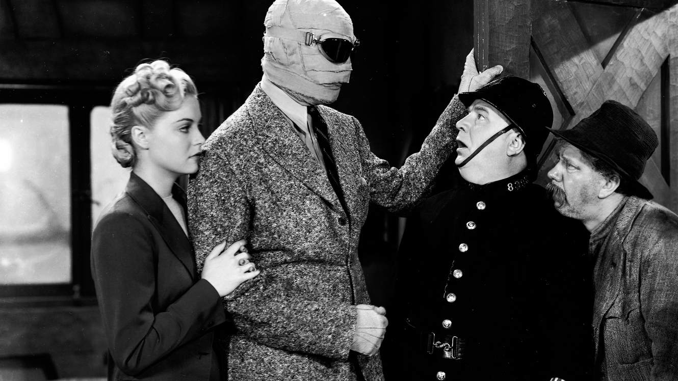 Vincent Price, Matthew Boulton, Nan Grey, and Forrester Harvey in The Invisible Man Returns (1940)