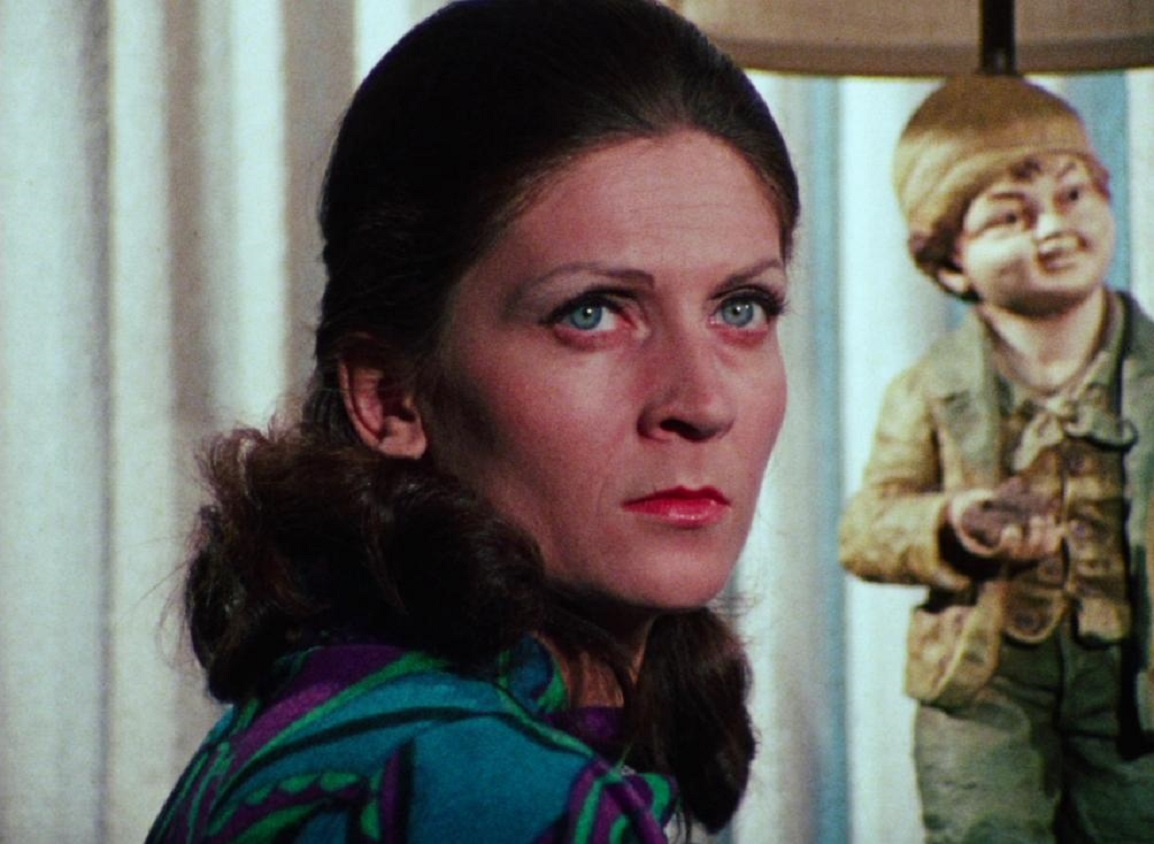 Bored suburban housewife Joan Mitchell (Jan White) in Jack's Wife (1972)