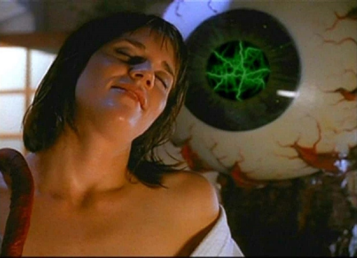 Nanette Bianchi and the giant alien eyeball in The Killer Eye (1998)