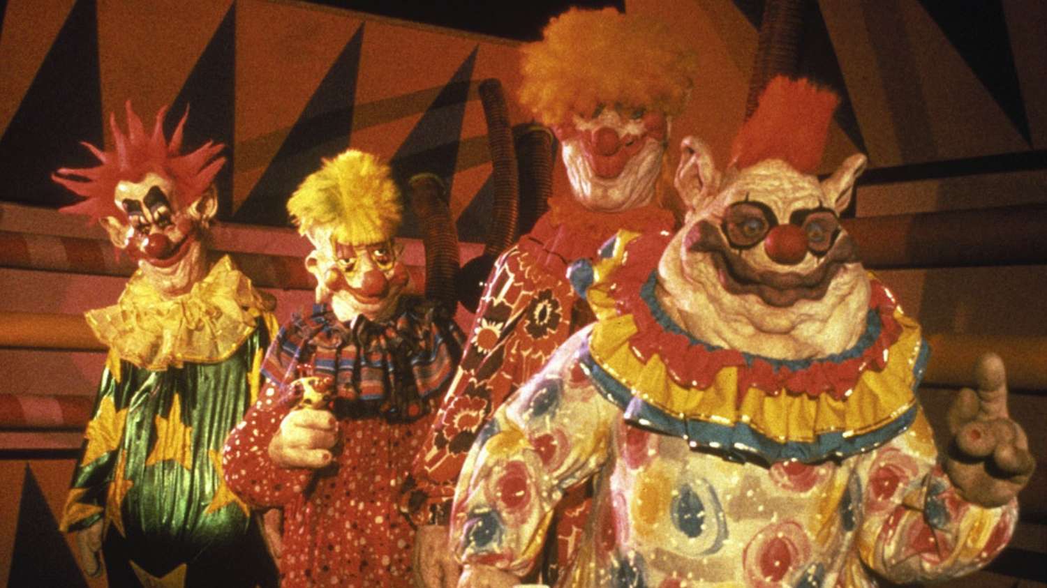 The clowns in Killer Klowns from Outer Space (1988)