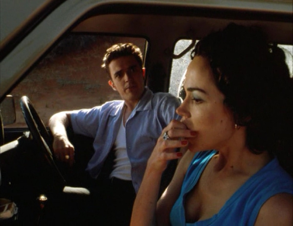 Matt Day and Frances O’Connor in Kiss or Kill (1997)
