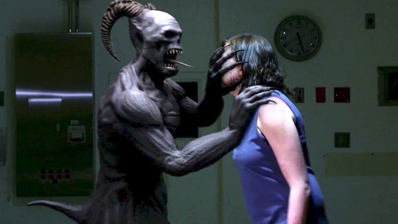 Krampus attacks Carrie Fee in Krampus: The Reckoning (2015)