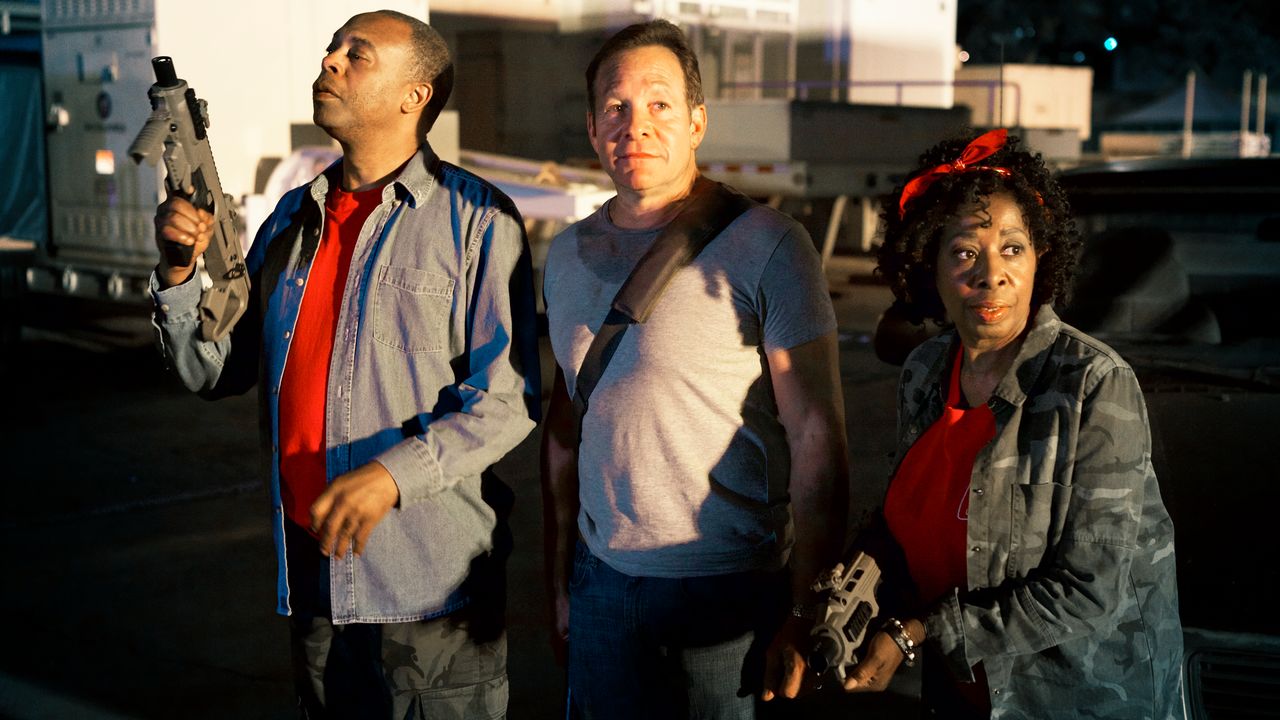 Steve Guttenberg, Michael Winslow, Marion Ramsey in Lavalantula (2015)