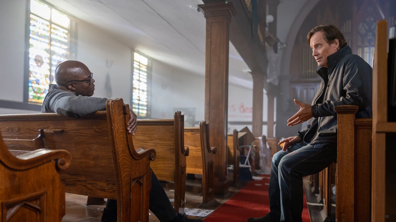 Rayford Steele (Kevin Sorbo) discuss religion with Pastor Bruce Barnes (Charles Andrew Paine) in Left Behind: Rise of the Antichrist (2023)
