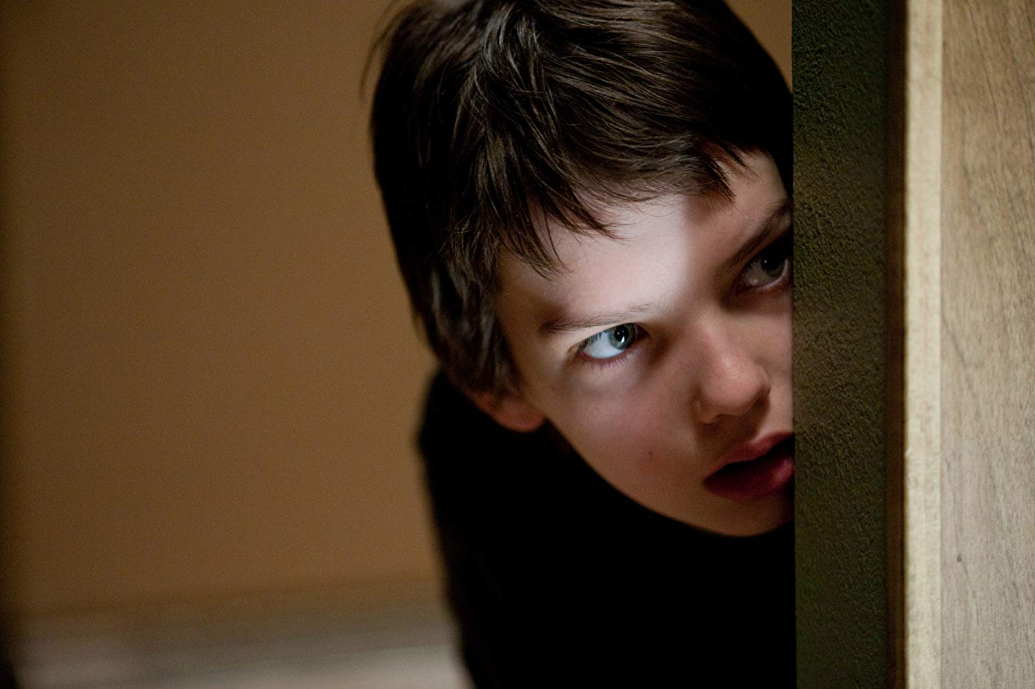 Kodi Smit-McPhee as Owen in Let Me In (2010)