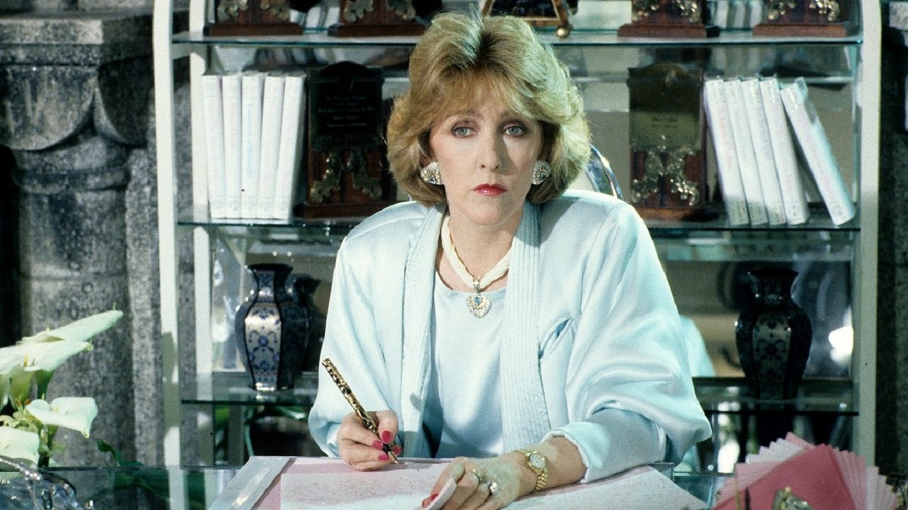 Patricia Hodge as Mary Fisher in The Life and Loves of a She-Devil (1986)