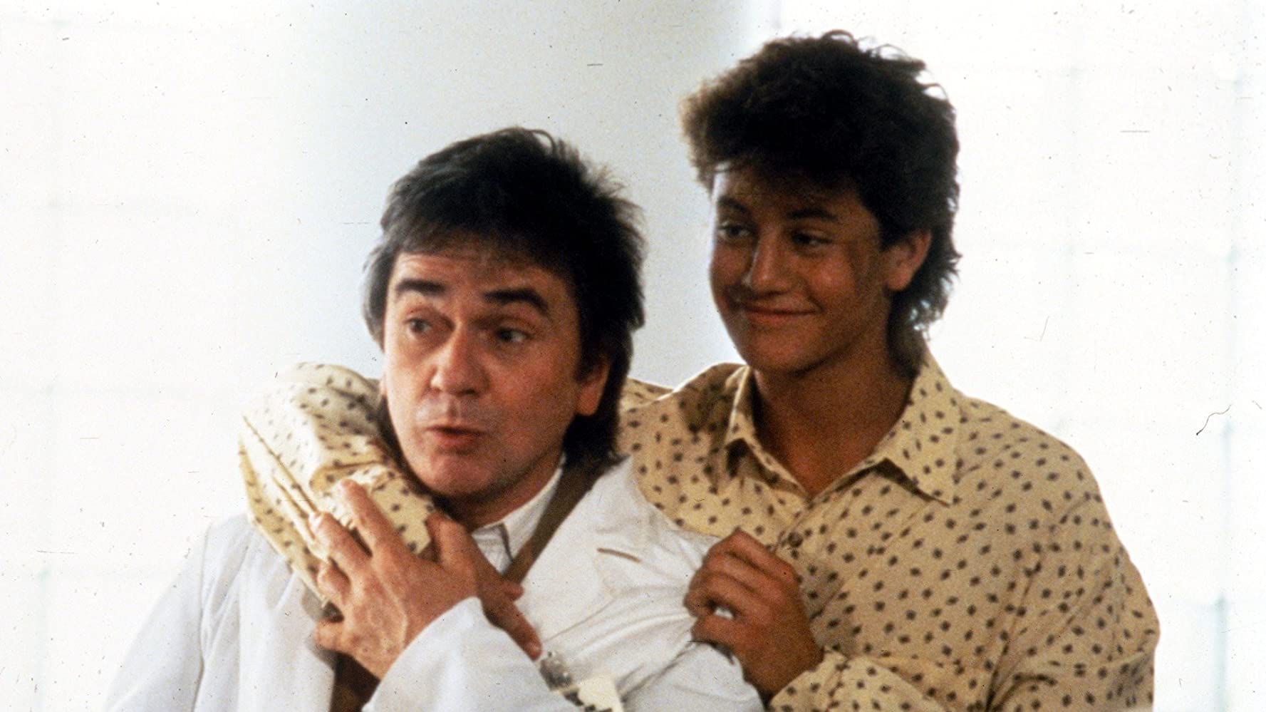 Father and son Dudley Moore and Kirk Cameron in Like Father, Like Son (1987)