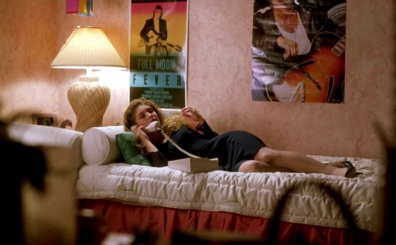 Staci Keanan on the phone in Lisa (1989)