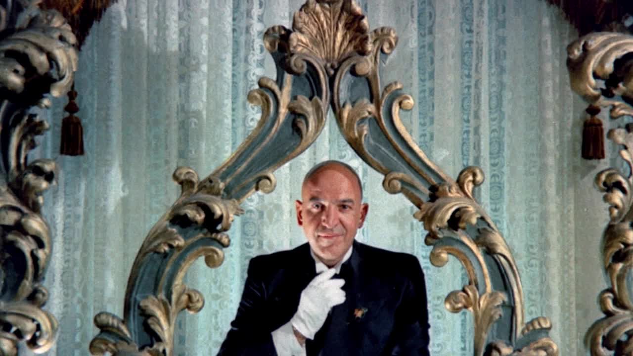 Telly Savalas as Leandro the butler in Lisa and the Devil (1972)