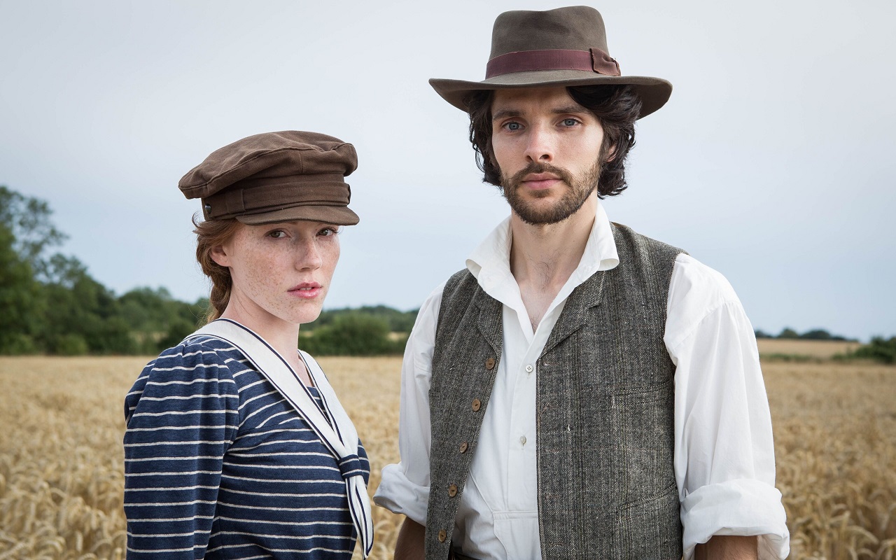 Charlotte (Charlotte Spencer) and Nathan Appleby (Colin Morgan) in The Living and the Dead (2016)