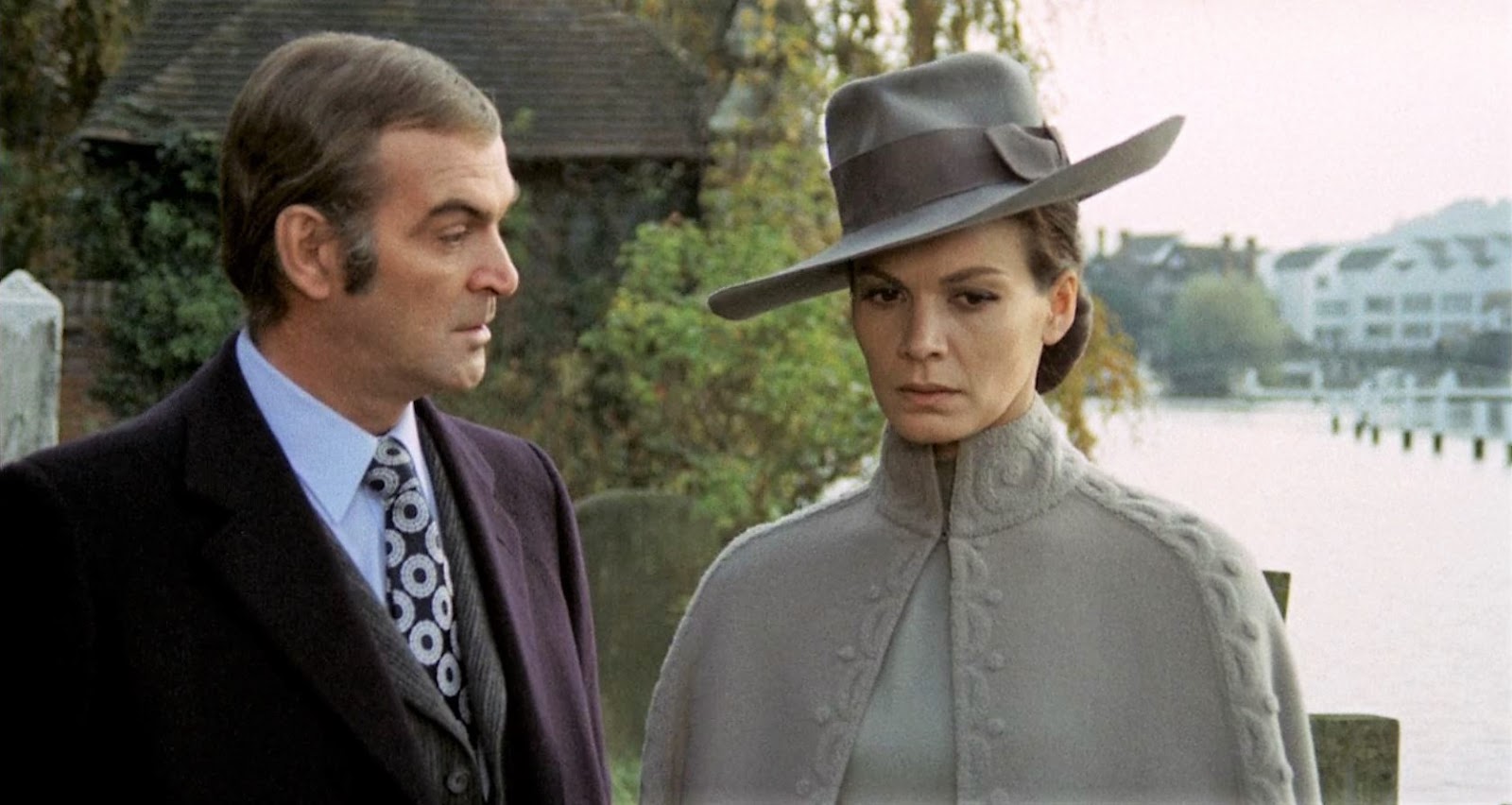 Florinda Balkan falls under suspicion from police inspector Stanley Baker in Lizard in a Woman's Skin (1971)