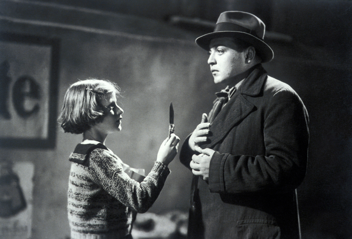 Peter Lorre approaches a child victim in M (1931)