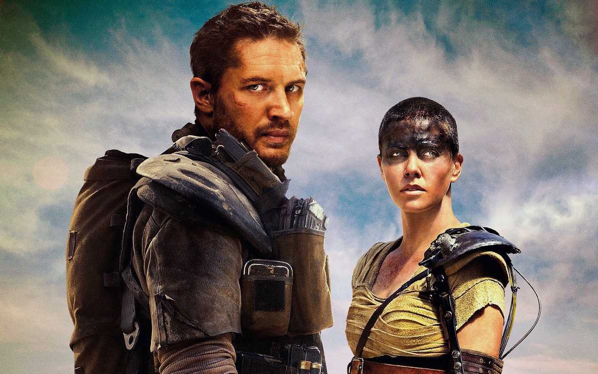 Tom Hardy as Mad Max, Charlize Theron as Furiosa in Mad Max: Fury Road (2015)