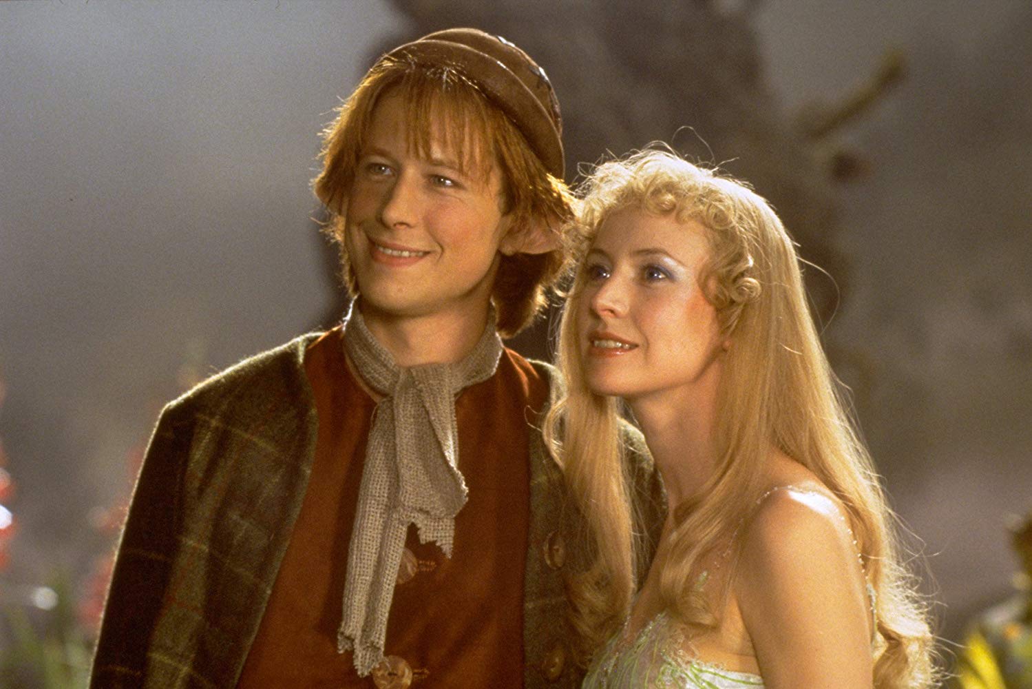 Daniel Betts and Caroline Carver in The Magical Land of the Leprechauns (1999) 