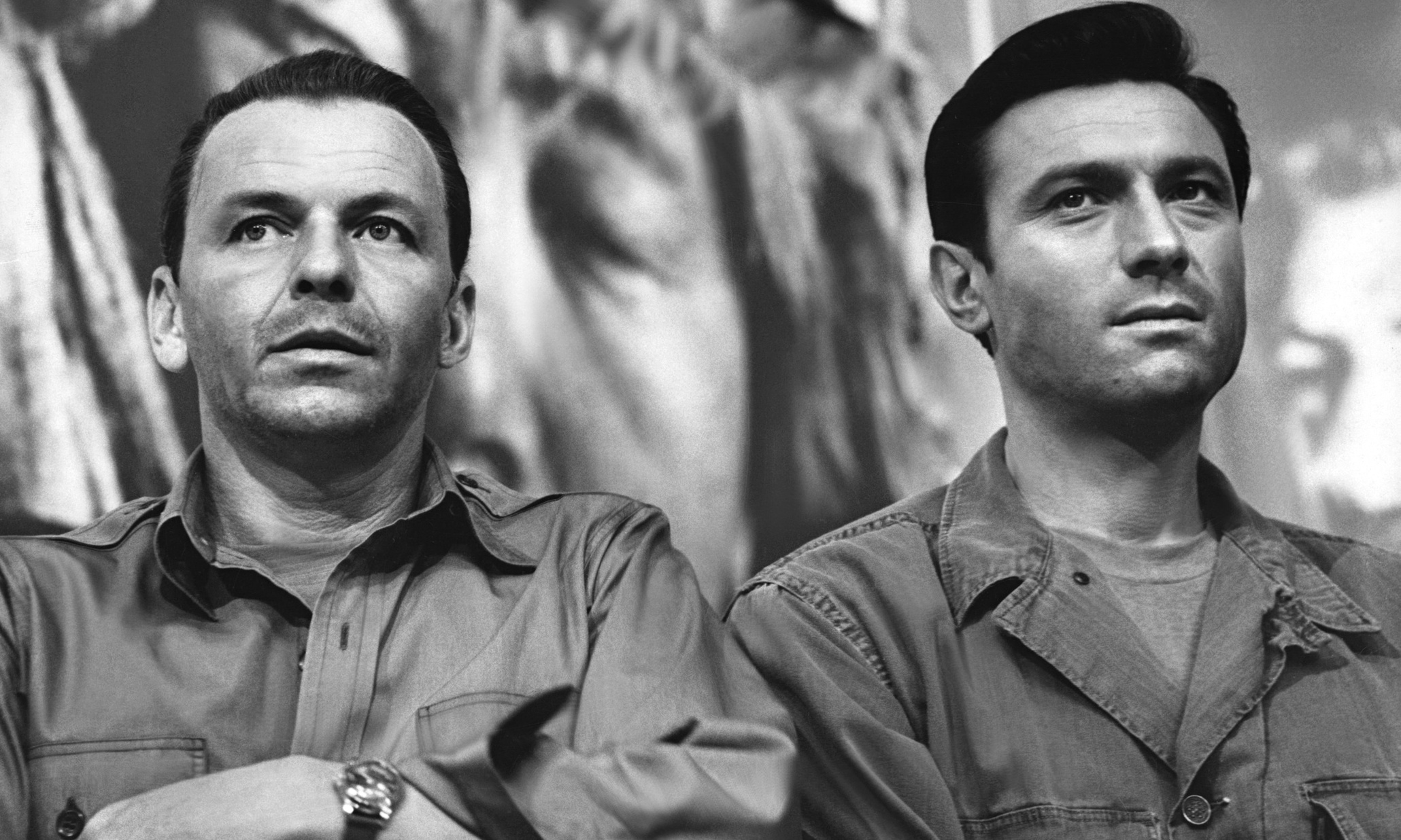 (l to r) Frank Sinatra and Laurence Harvey undergo brainwashing by the Chinese Communists in The Manchurian Candidate (1962)