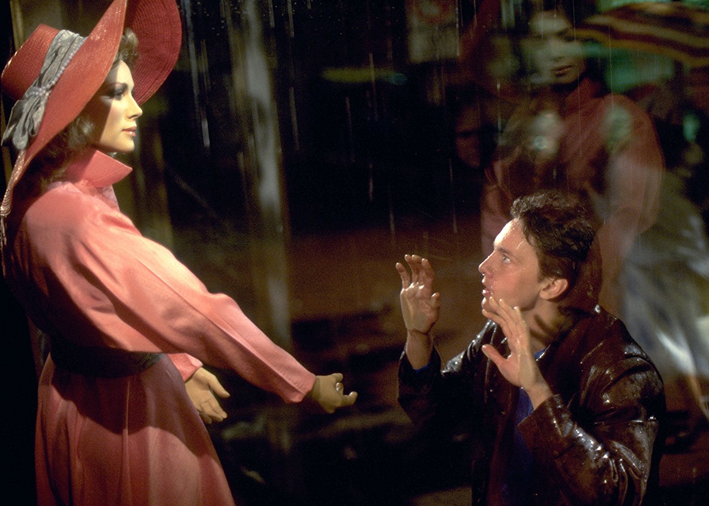 Andrew McCarthy looks upon the mannequin of his dreams in Mannequin (1987)