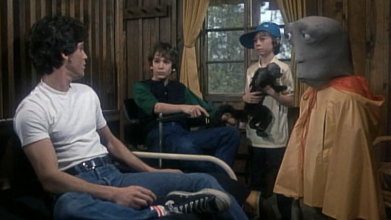 Various of the kids at the summer camp along with the alien Meathead (Felix Silla) in Meatballs Part II (1984)